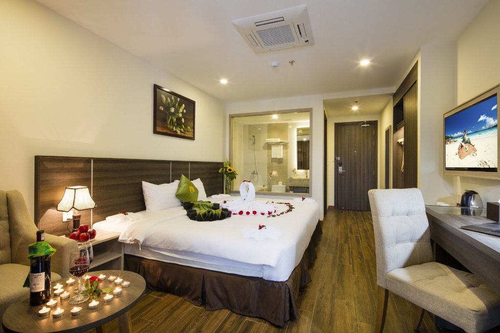 green lighthouse hotel