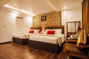 new space hotel airport