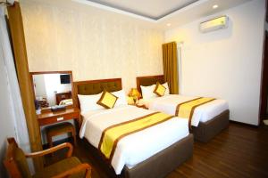 new space hotel airport