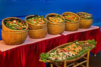 mandila beach hotel danang