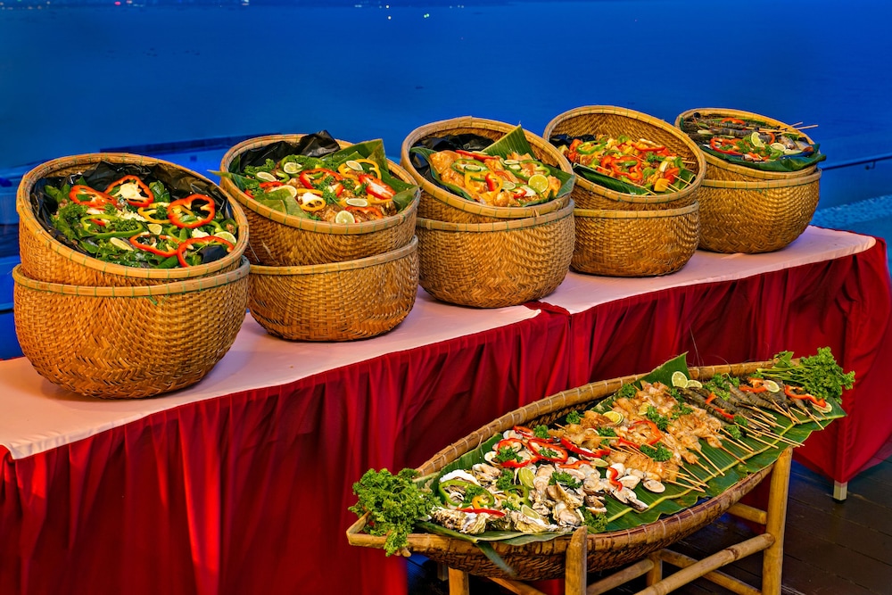 mandila beach hotel danang