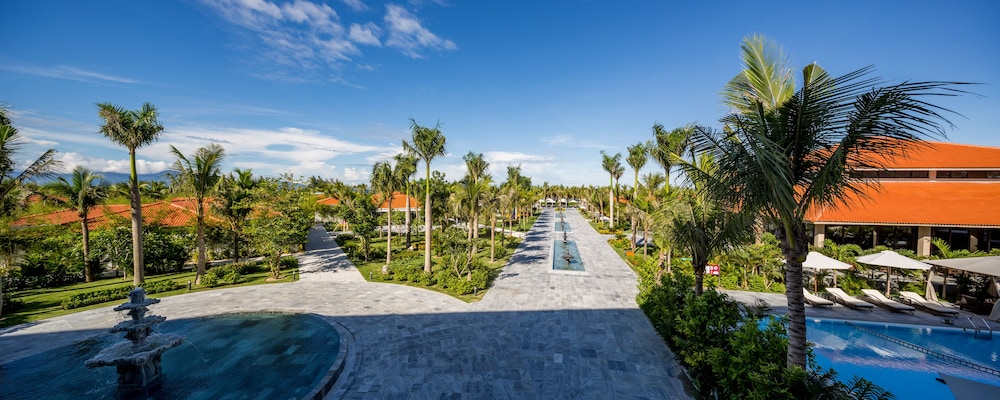 grandvrio ocean resort danang