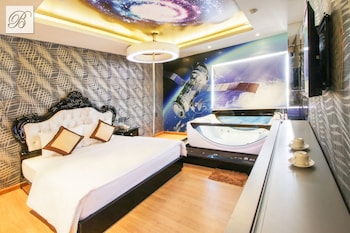 bonita tht hotel adults only