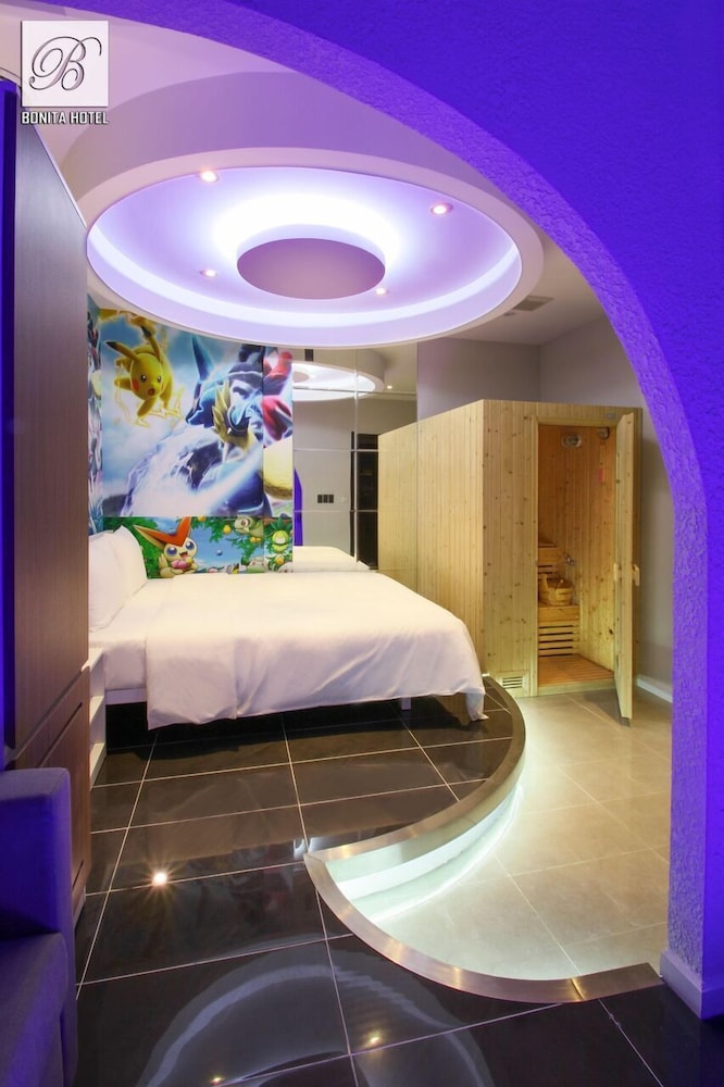 bonita tht hotel adults only