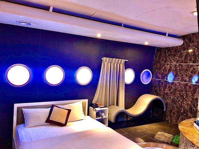 bonita tht hotel adults only