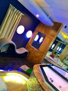 bonita tht hotel adults only