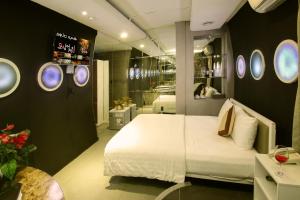 bonita tht hotel adults only