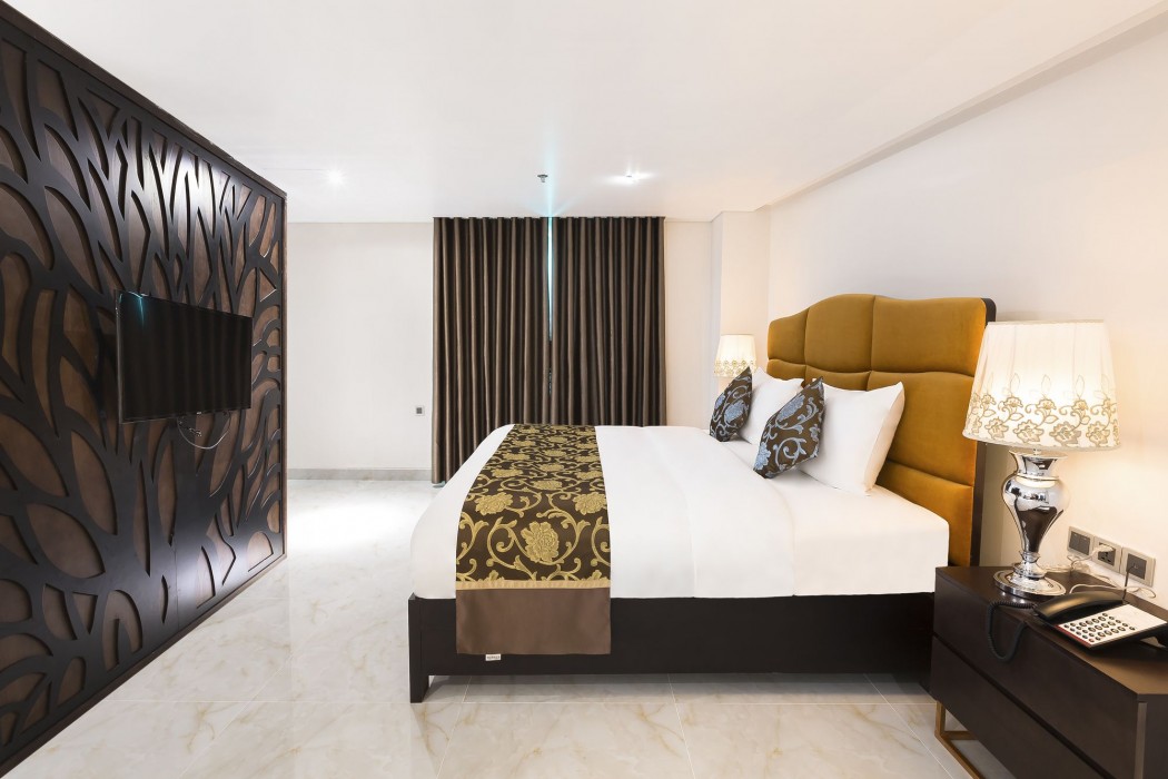 royal quang binh hotel