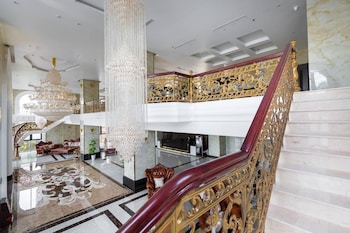 royal quang binh hotel