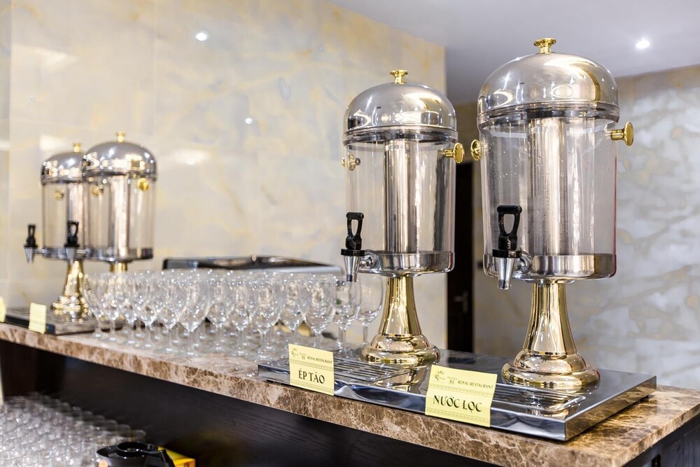 royal quang binh hotel