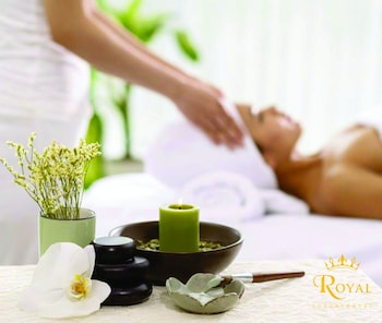 royal quang binh hotel