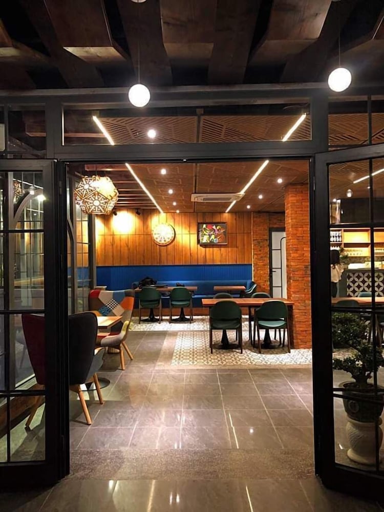 ly ky hotel