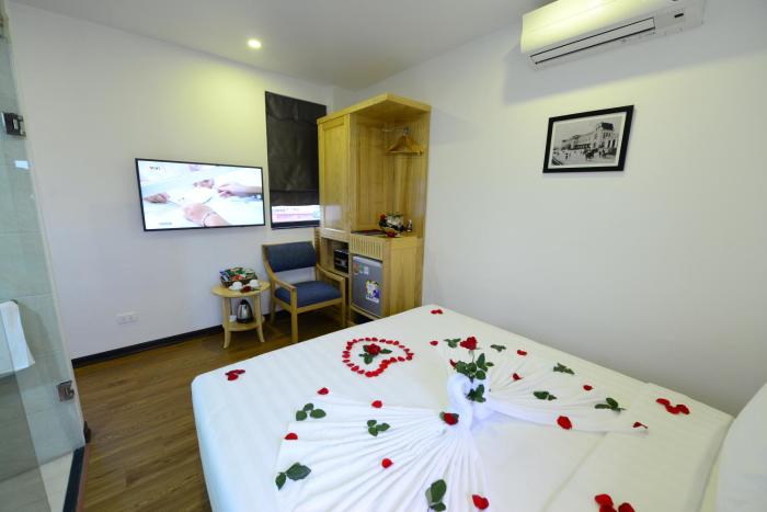 blue hanoi inn luxury hotel