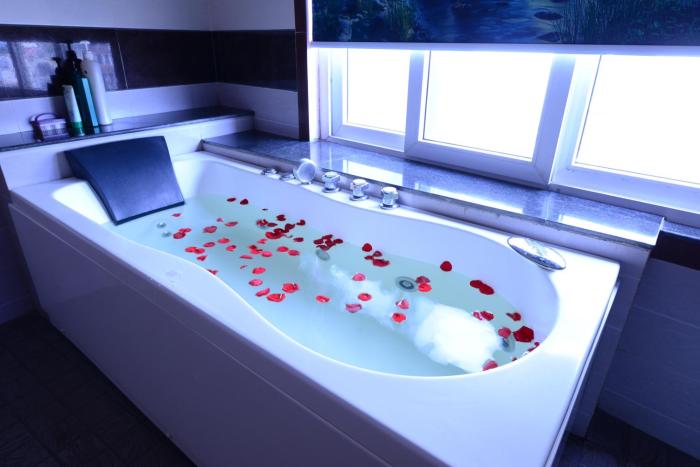 blue hanoi inn luxury hotel