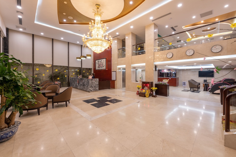 red river view hotel