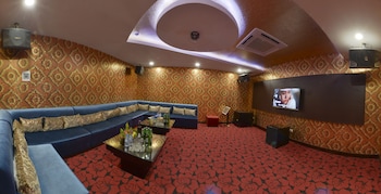 red river view hotel