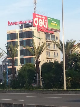 anova airport hotel convenient and friendly