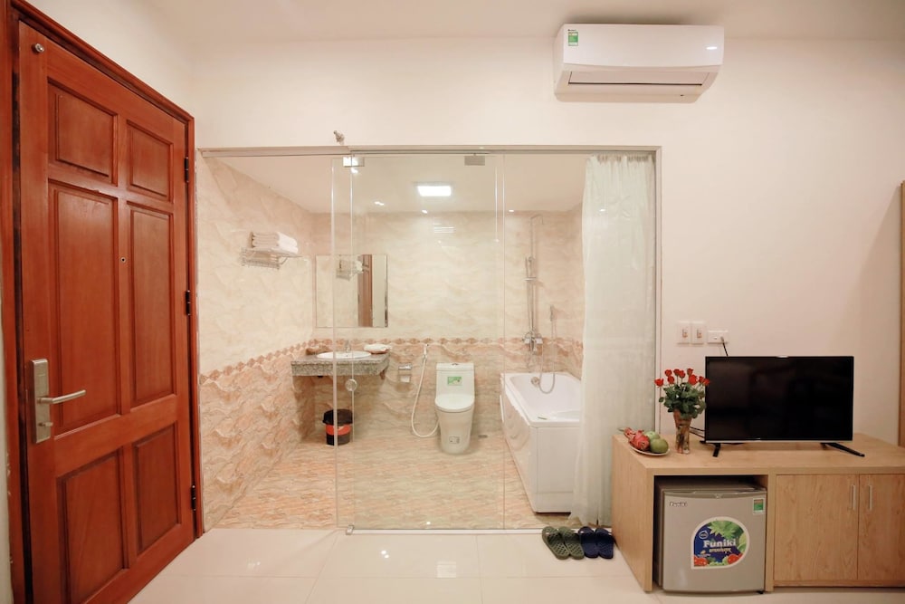 anova airport hotel convenient and friendly