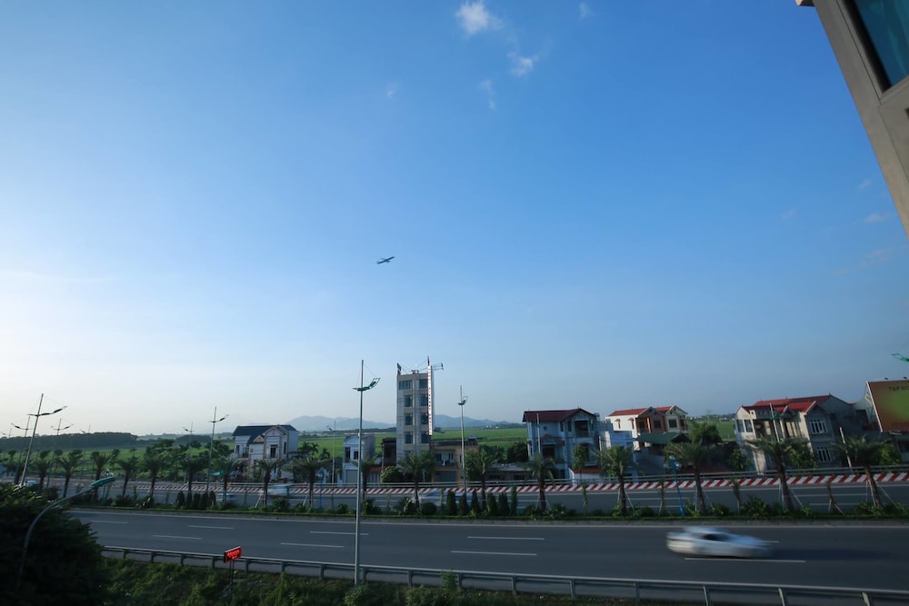 anova airport hotel convenient and friendly