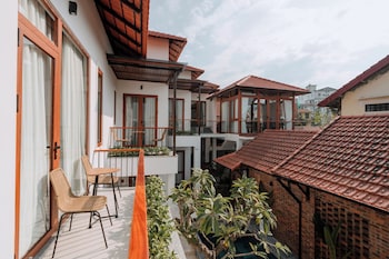 hue riverside villa