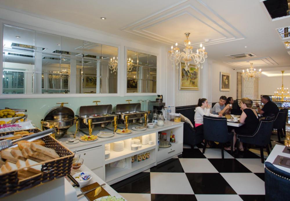luxury old quarter hotel and gym