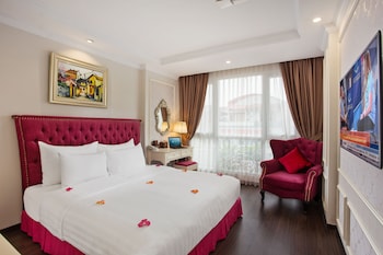 luxury old quarter hotel and gym