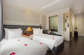 luxury old quarter hotel and gym