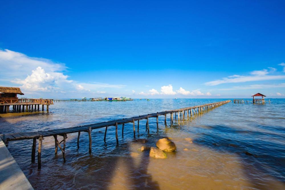 mango beach resort