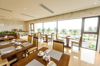 Yarra Ocean Suites Danang,M? An>>Da Nang,4 star