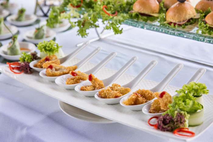 yarra ocean suites danang