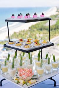 yarra ocean suites danang