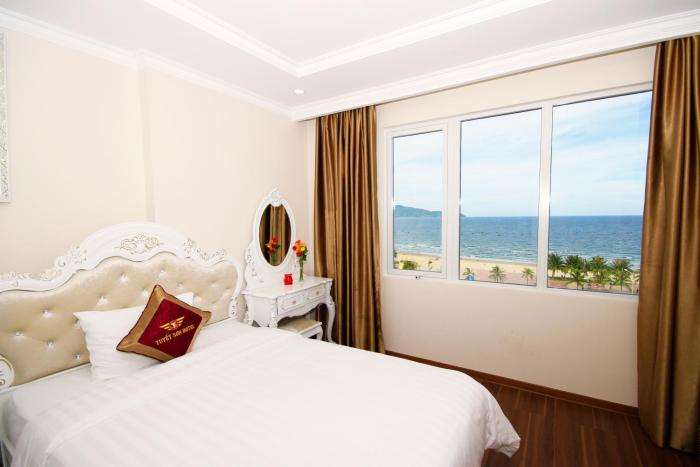 tuyet son hotel
