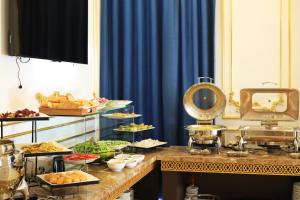 tuyet son hotel