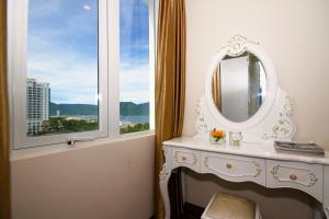 tuyet son hotel