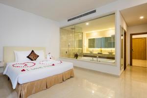 diamond bay condotel resort nha trang