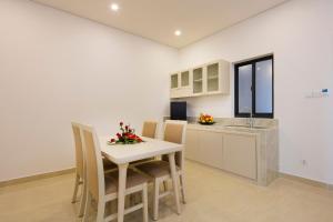 diamond bay condotel resort nha trang