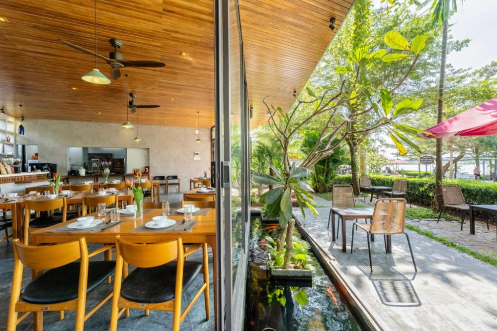 serene riverside hotel hoi an