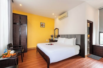 serene riverside hotel hoi an