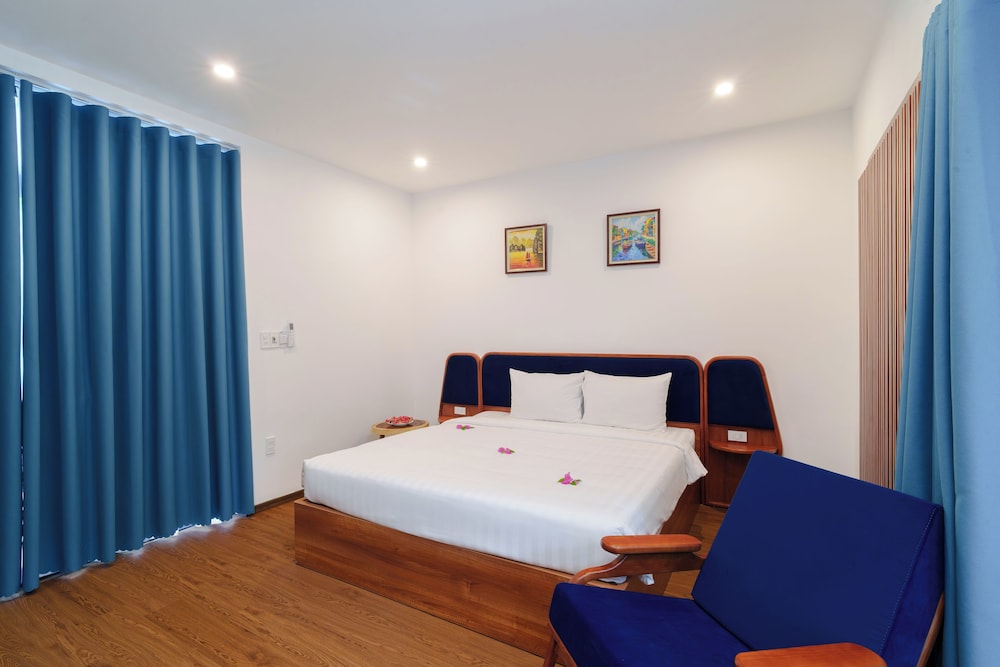 serene riverside hotel hoi an