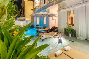 hoi an canal house