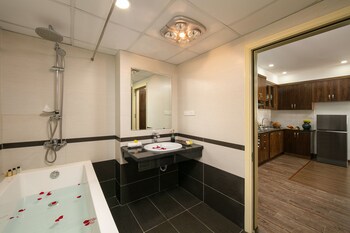 poonsa duy tan hotel and serviced apartment