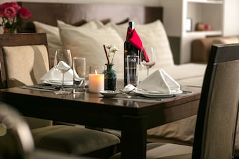 poonsa duy tan hotel and serviced apartment