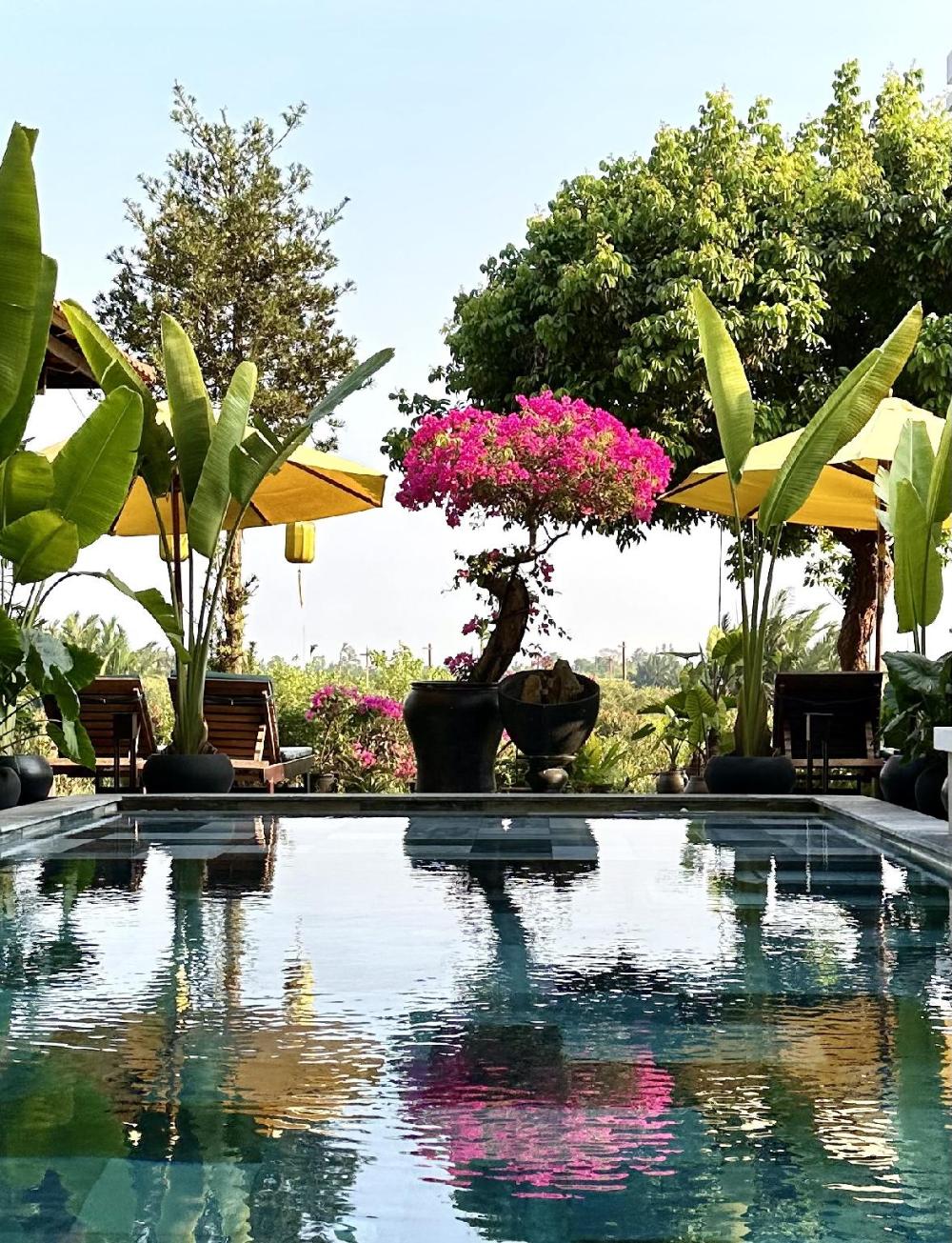 the quin riverside villa