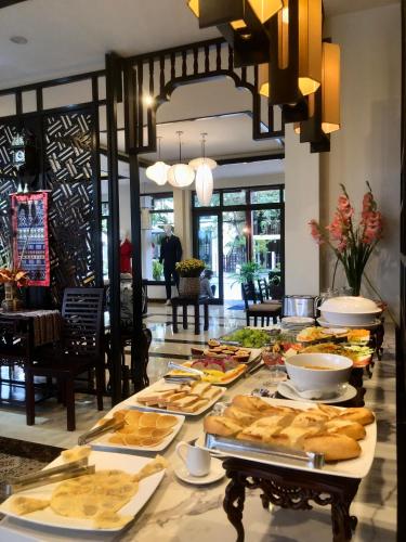 the quin riverside villa