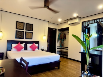 the quin riverside villa