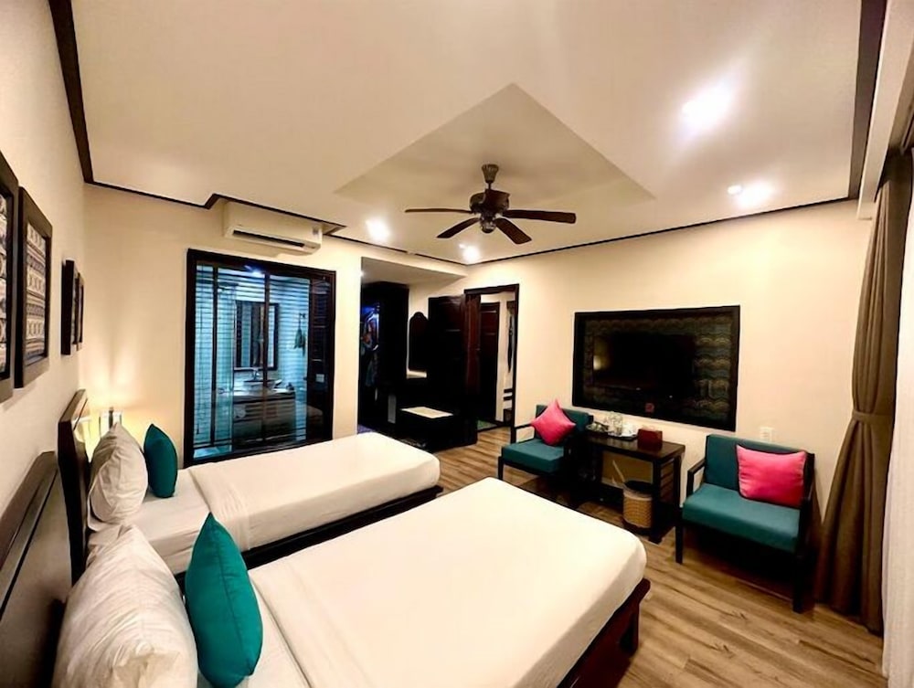 the quin riverside villa