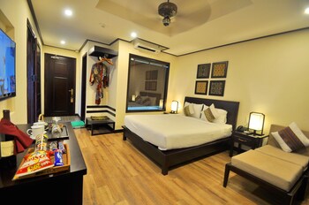 the quin riverside villa