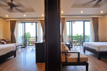 the quin riverside villa