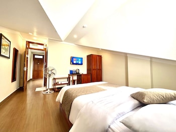 nam xuan premium hotel