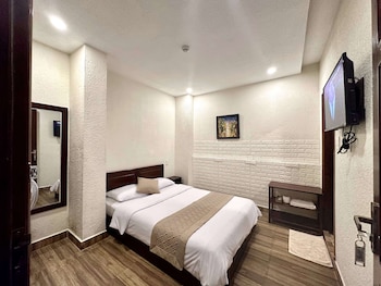 nam xuan premium hotel